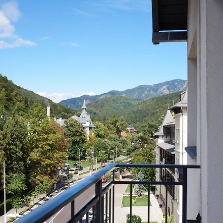 Astra Hotel Calimanesti Exterior photo
